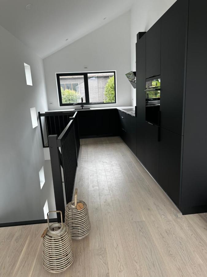 Skagesund Guest House With Free Parking Tromso Exterior photo