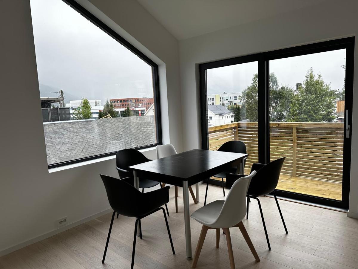 Skagesund Guest House With Free Parking Tromso Exterior photo
